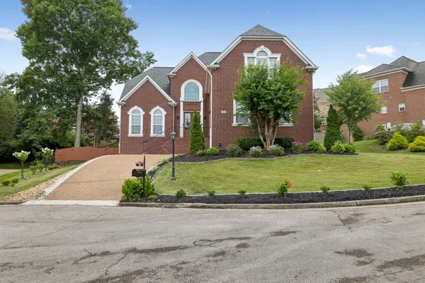 608 Banbury Pl, Brentwood, TN 37027