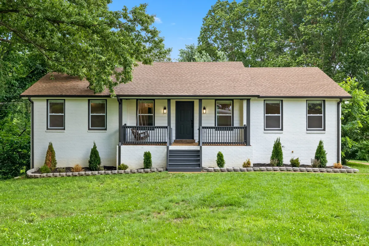 102 Walton Ct, Hendersonville, TN 37075 - #1
