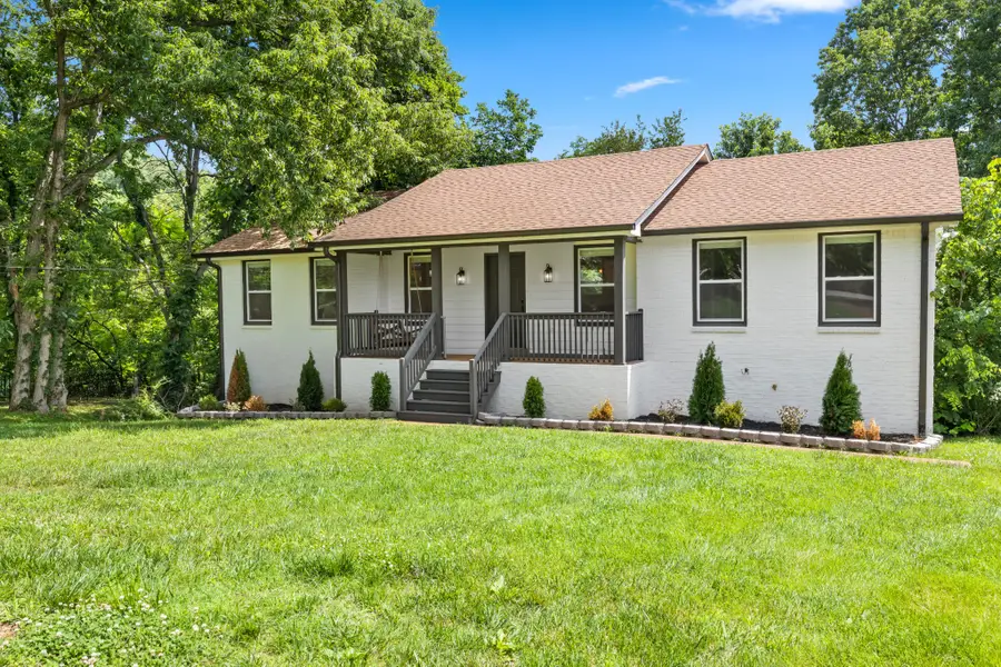 102 Walton Ct, Hendersonville, TN 37075 - #3