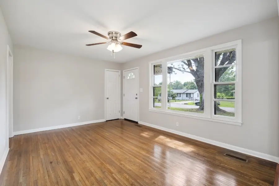 30 Dalewood Dr, Clarksville, TN 37042 - #2