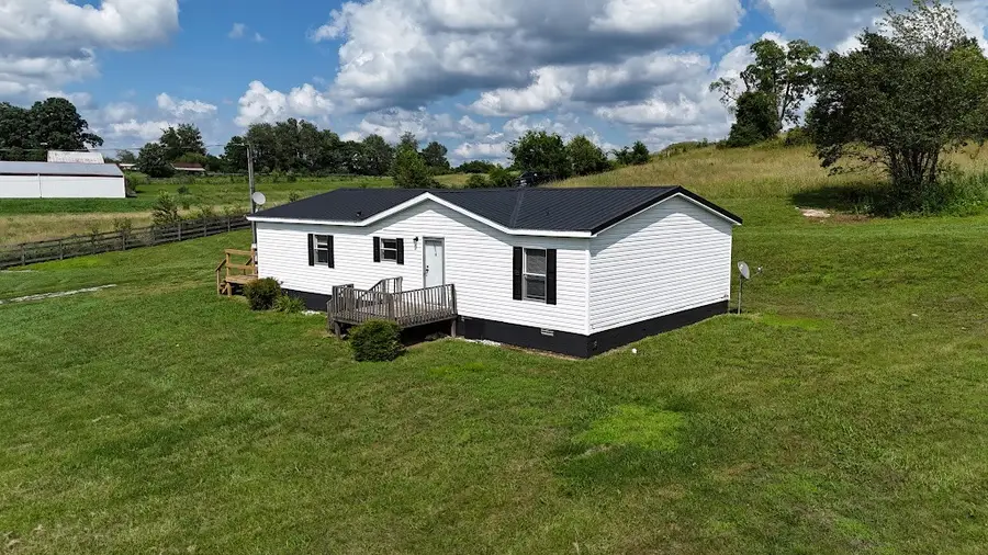 2993 Pulaski Hwy, Cornersville, TN 37047 - #2