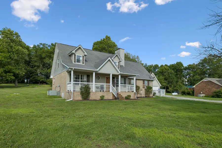 636 Shelley Dr, Mount Juliet, TN 37122 - #3