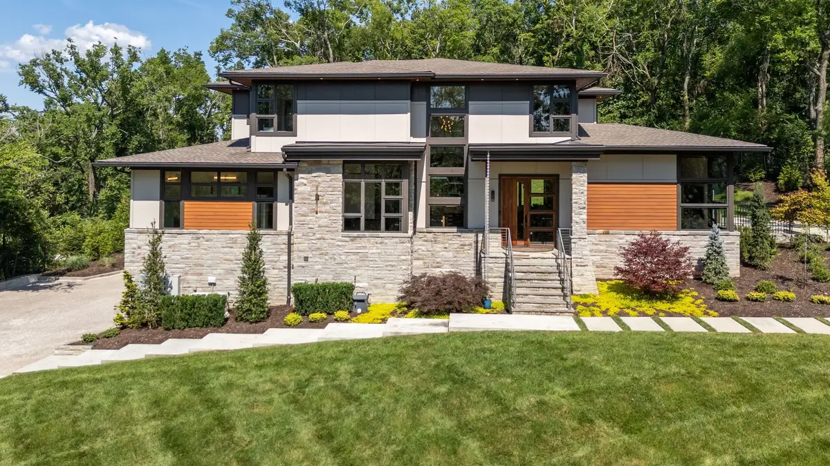 6449 Fleetwood Dr, Nashville, TN 37209 - #1
