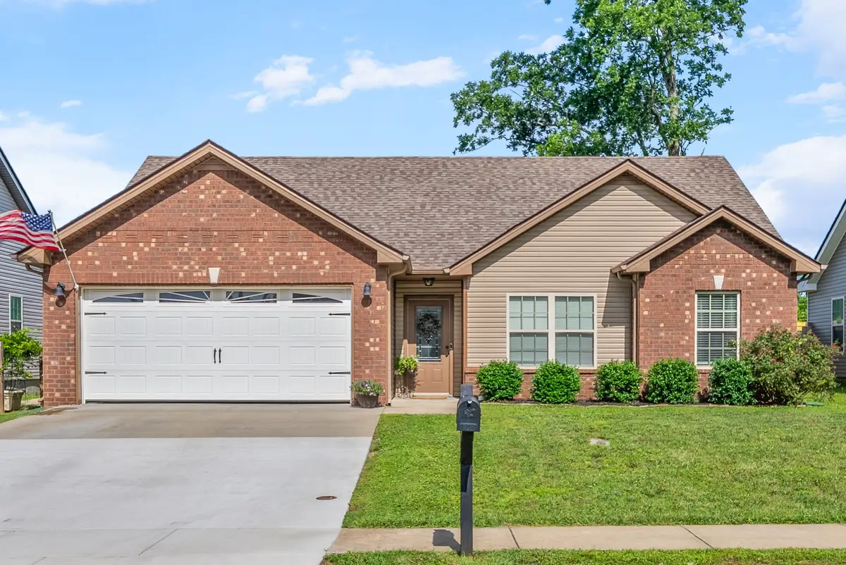 633 Hollow Crst, Clarksville, TN 37042 - #1