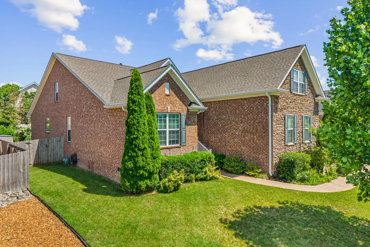 2343 Dewey Dr, Spring Hill, TN 37174 - #1