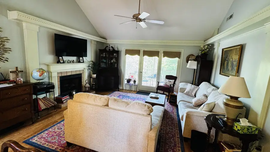 204 Village Cir W, Dickson, TN 37055 - #3