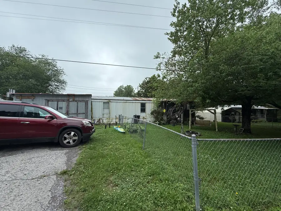 361 Flowertown Rd, Normandy, TN 37360 - #2