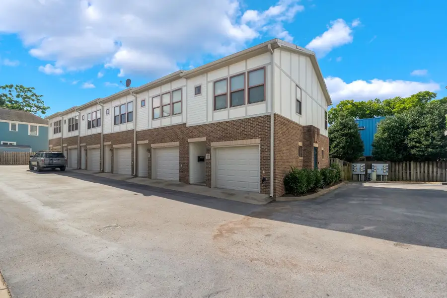 600 Garfield St #16, Nashville, TN 37208 - #3