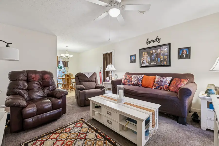 1337 Oaklawn Rd, Chapmansboro, TN 37035 - #2