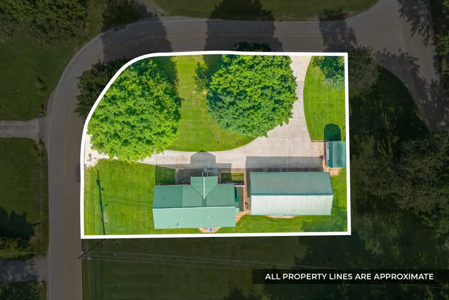 1000 Kay Rd, Clarksville, TN 37042 - #3