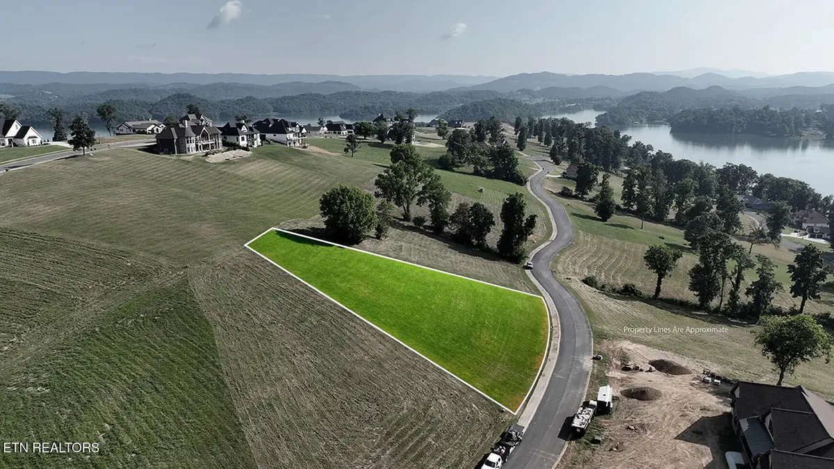 2429 Starboard Crest Rd, Morristown, TN 37814 - #1