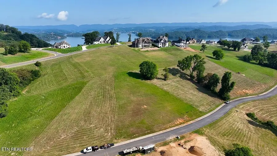 2429 Starboard Crest Rd, Morristown, TN 37814 - #3