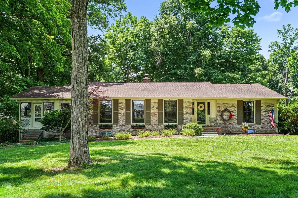 1296 Lawrence Ln, Springfield, TN 37172 - #1