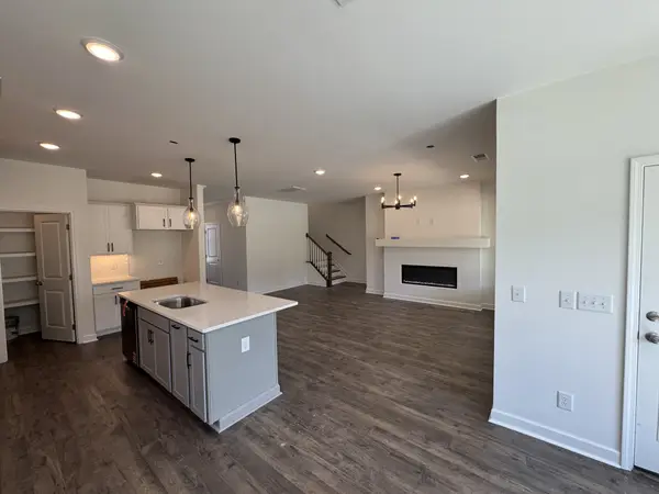 1924 Hildebrand Lane, Columbia, TN 38401