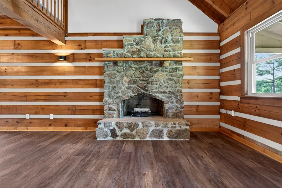 539 Peach Ave, Morrison, TN 37357 - #3