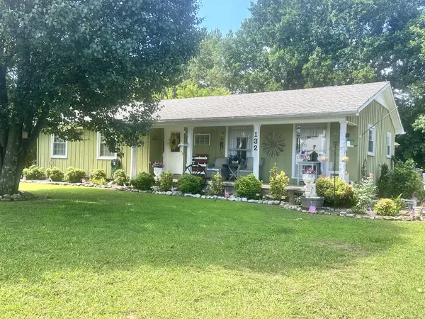 132 Jackson St, Lawrenceburg, TN 38464