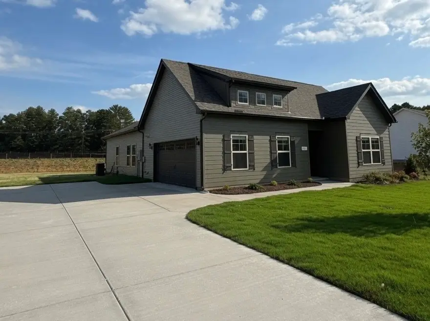 351 Stillwater Way, Tullahoma, TN 37388 - #2