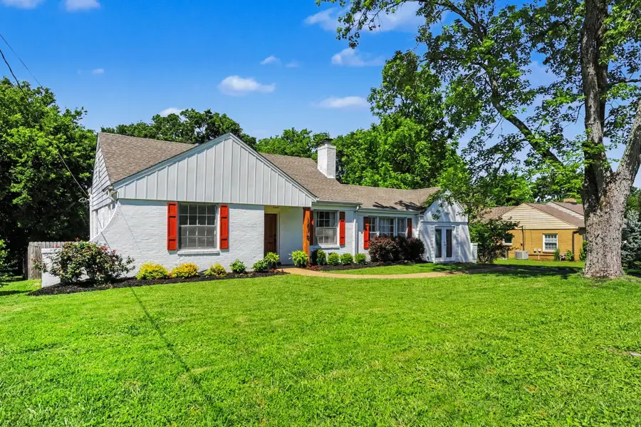 1207 Kenwood Dr, Nashville, TN 37216 - #3