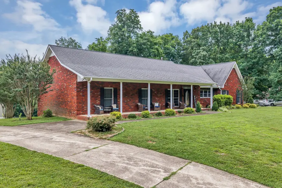 398 N Hummingbird Ln, Dickson, TN 37055 - #2