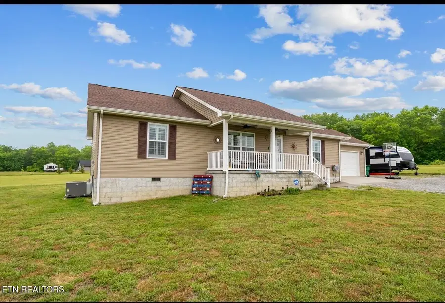 233 Georgee Rd, Jamestown, TN 38556 - #3