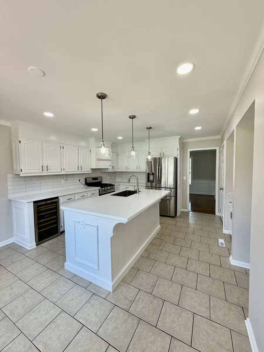 500 8th St, Lawrenceburg, TN 38464 - #3