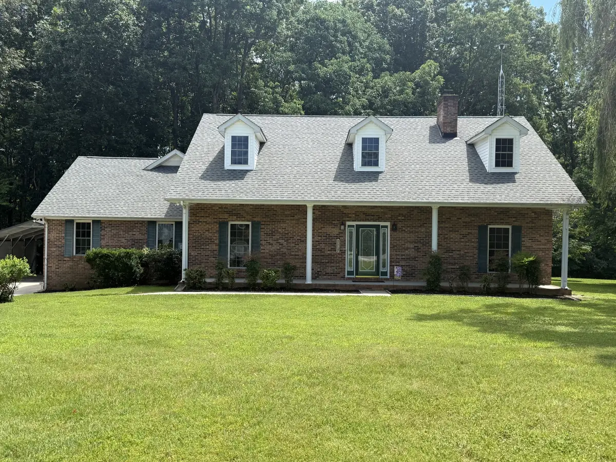 647 Golf Shores Dr, Winchester, TN 37398 - #1