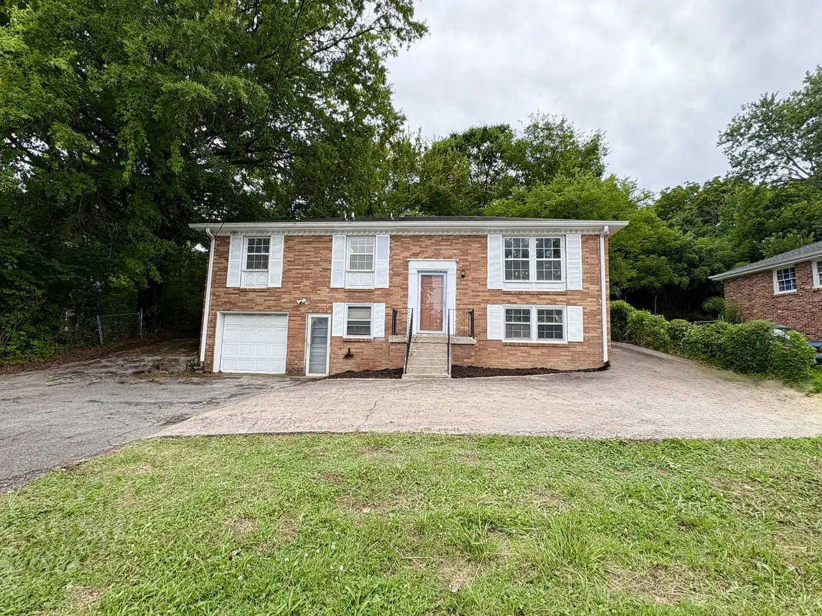 4819 Linbar Dr, Nashville, TN 37211 - #1