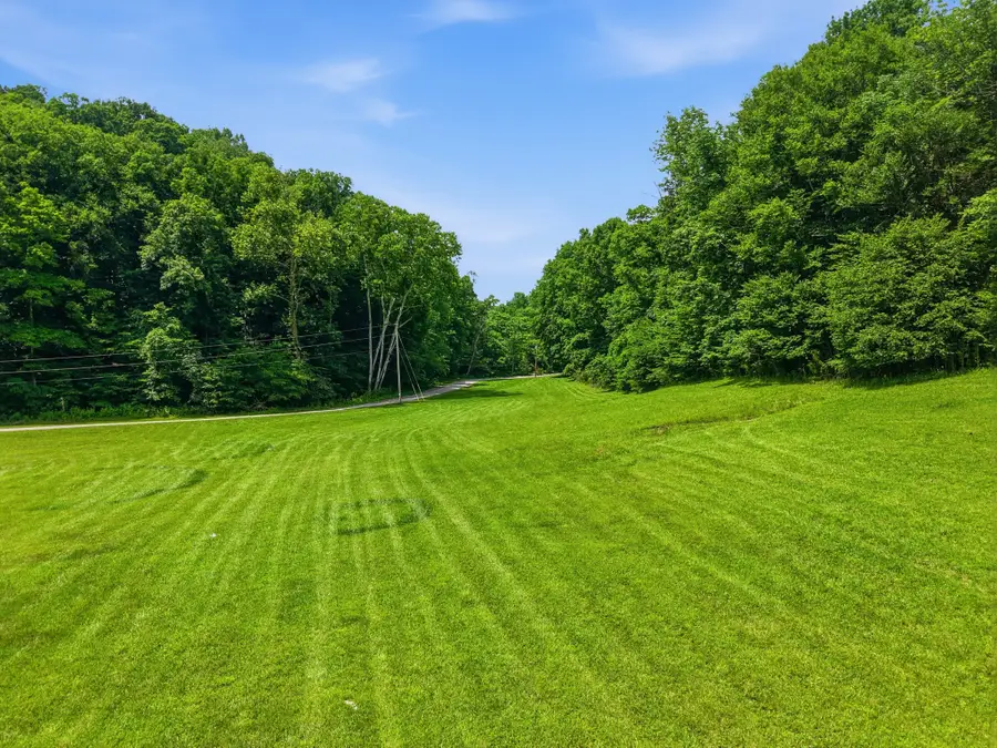 1639 Eucalyptus Dr, Byrdstown, TN 38549 - #2
