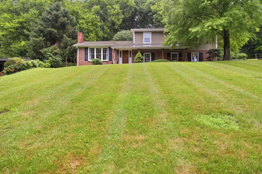 104 Fairview Drive, Mount Pleasant, TN 38474 - #3