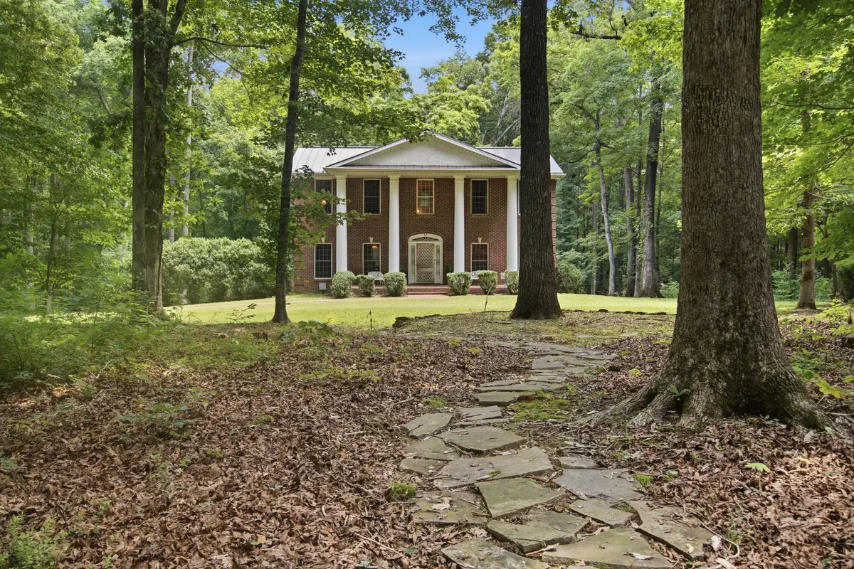 1225 Johnny Hall Rd, Burns, TN 37029 - #1