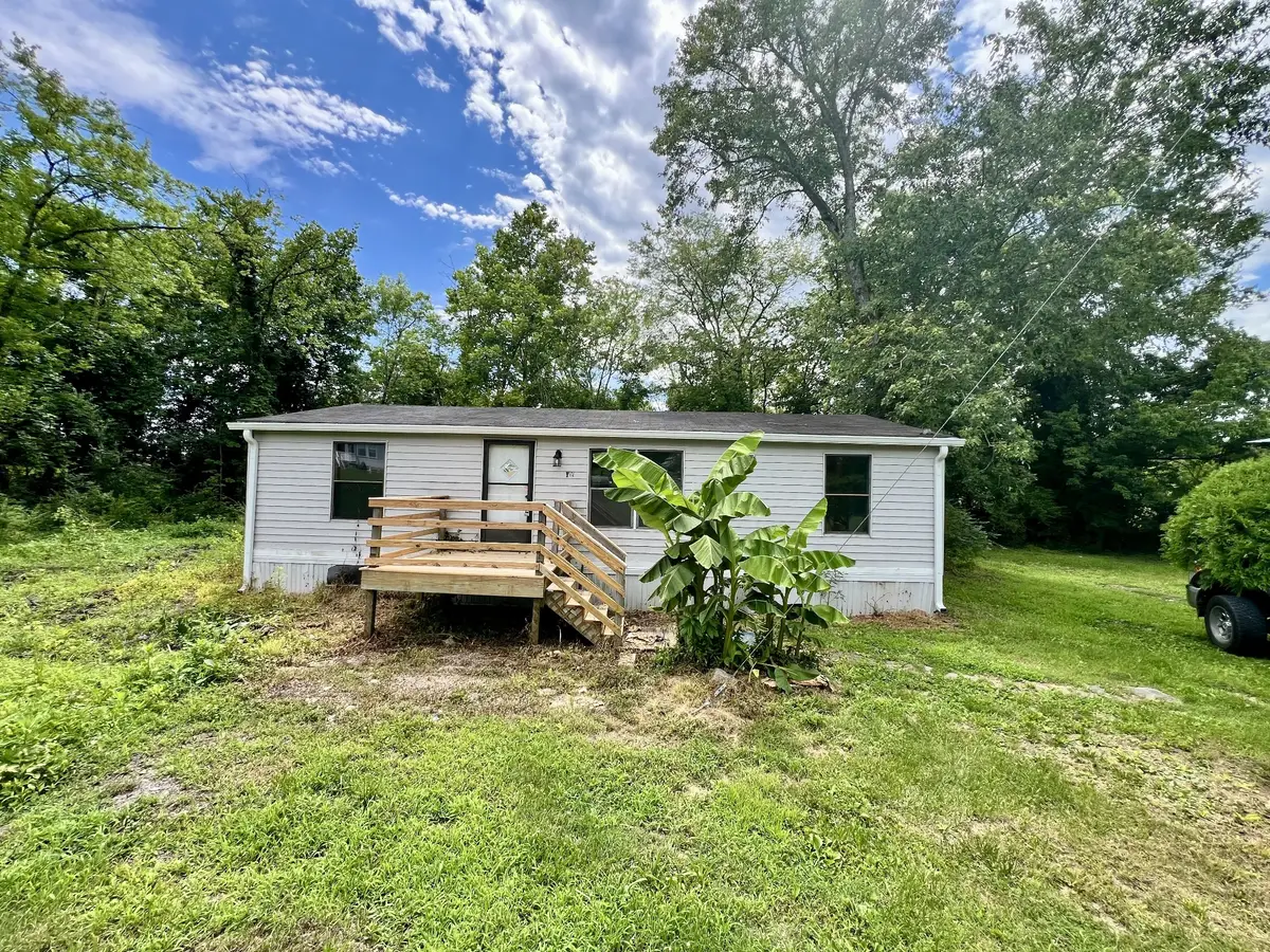 110 Hinkle Hill St E, Bell Buckle, TN 37020 - #1