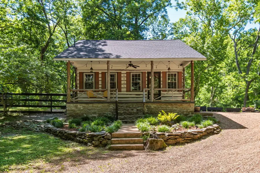 4425 Brush Hill Rd, Nashville, TN 37216 - #2