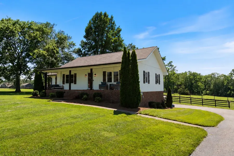 651 Tyree Springs Rd, White House, TN 37188 - #2