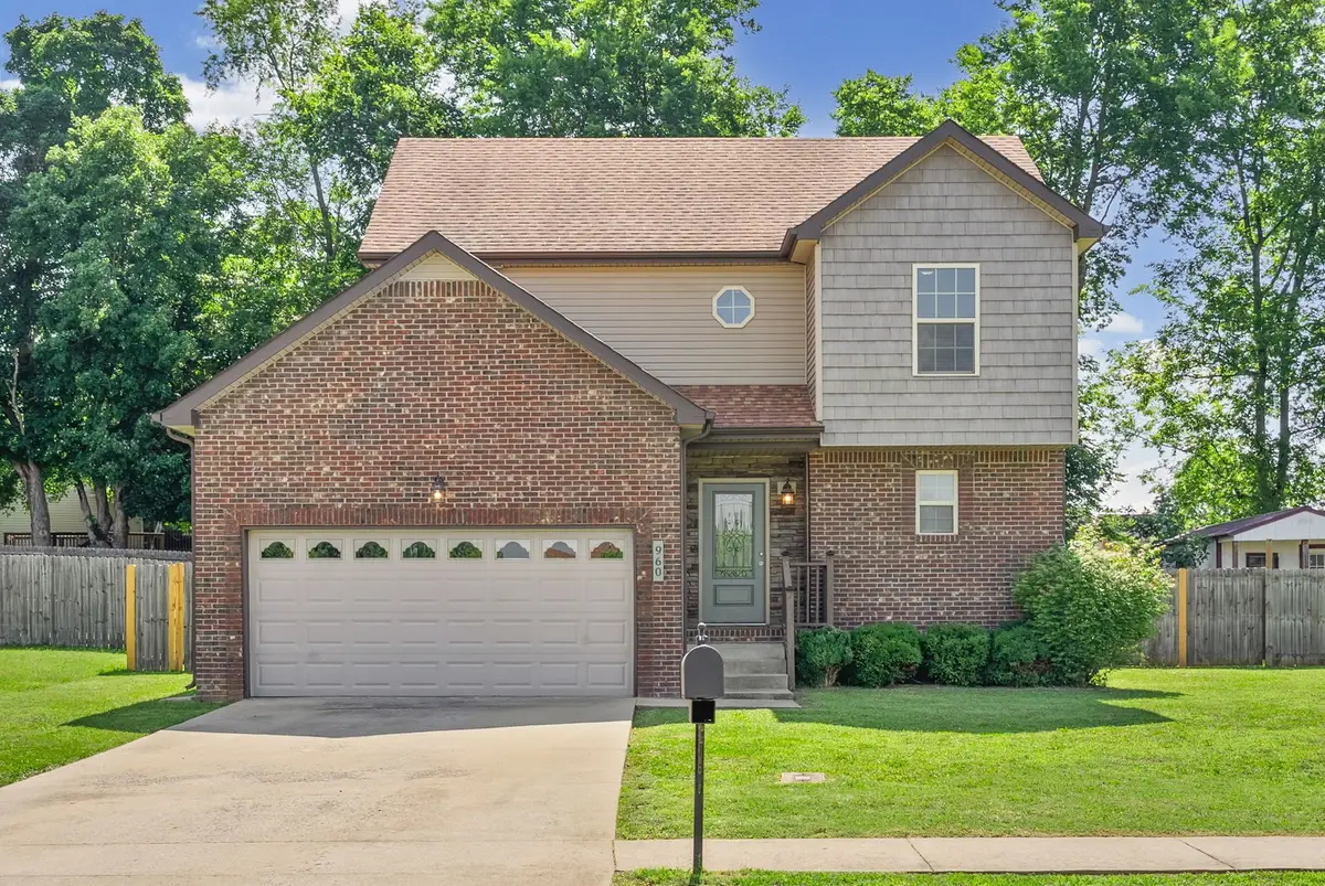 960 Harding Dr, Clarksville, TN 37042 - #1