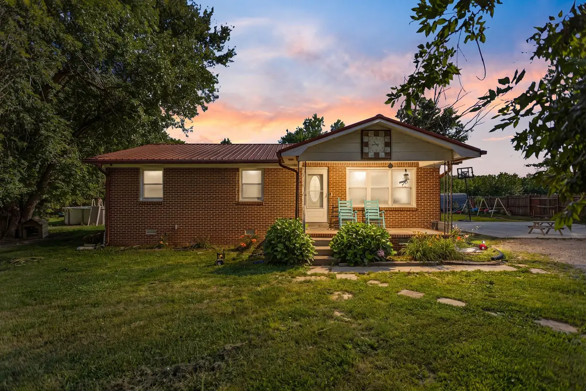 185 Petty Gap Rd, Woodbury, TN 37190 - #1