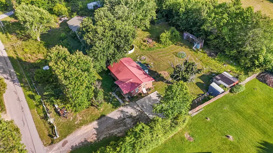 185 Petty Gap Rd, Woodbury, TN 37190 - #3