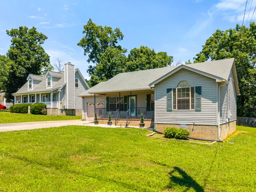 304 Riverwood Ct, La Vergne, TN 37086 - #2