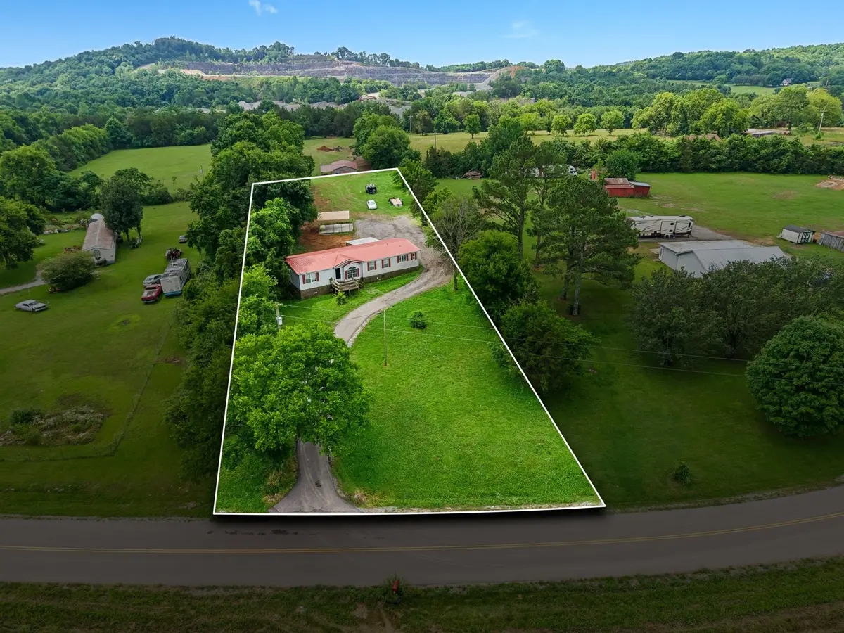 19 Clark Mill Rd, Fayetteville, TN 37334 - #1