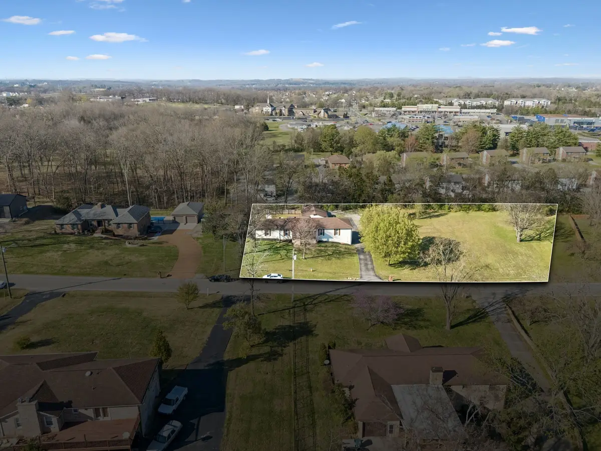 1707 Cook Dr, Lebanon, TN 37087 - #1
