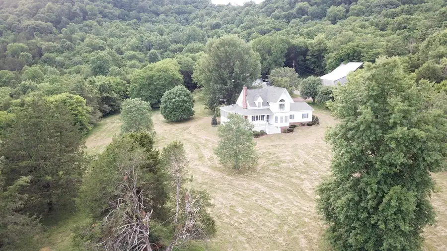 103 Nixon Hollow Ln N, Pleasant Shade, TN 37145 - #2