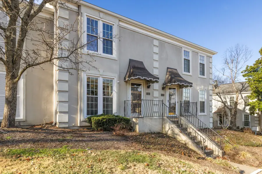 112 Saint Charles Pl, Nashville, TN 37212 - #3