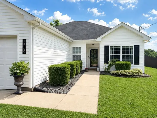 1569 Ringwald Rd, Murfreesboro, TN 37130