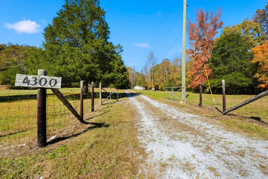 4300 Bull Run Rd, Ashland City, TN 37015 - #2