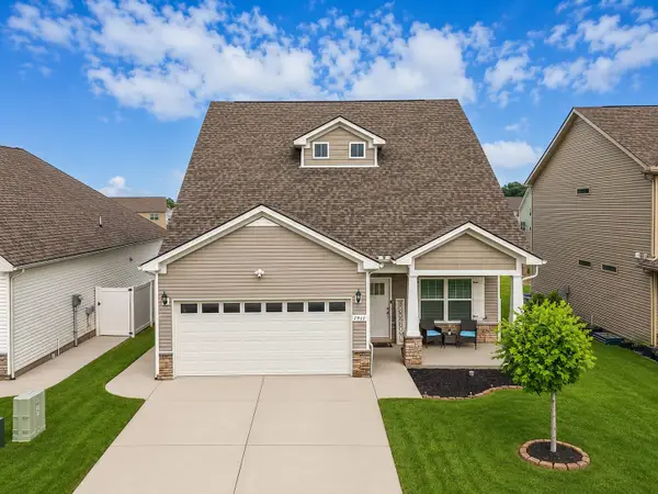 1911 Albarado Trl, Murfreesboro, TN 37128