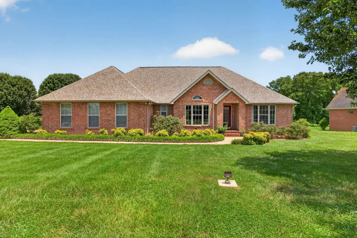 205 Hearthstone Dr, Sparta, TN 38583 - #1