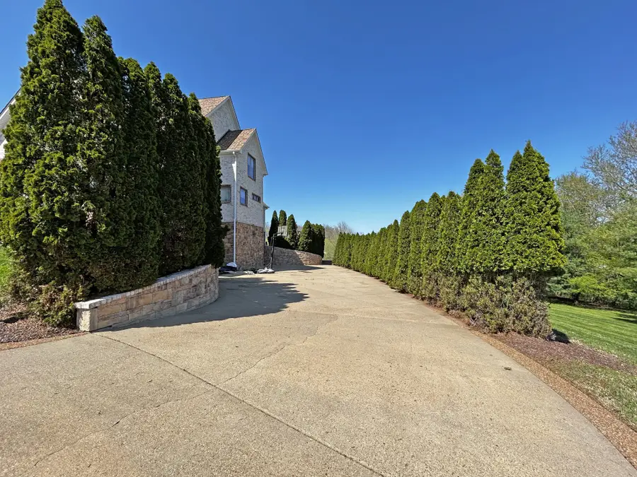 110 Giles Ln, Gallatin, TN 37066 - #2