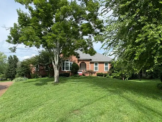 228 Cambridge Pl, Franklin, TN 37067 - #1