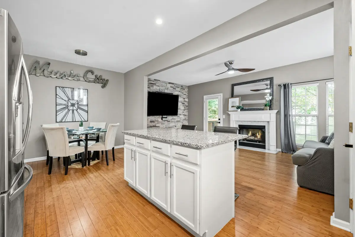 745 Huffine Manor Cir, Franklin, TN 37067 - #1