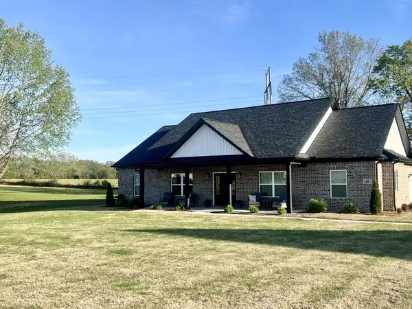 46 Hancock Branch Dr, Fayetteville, TN 37334