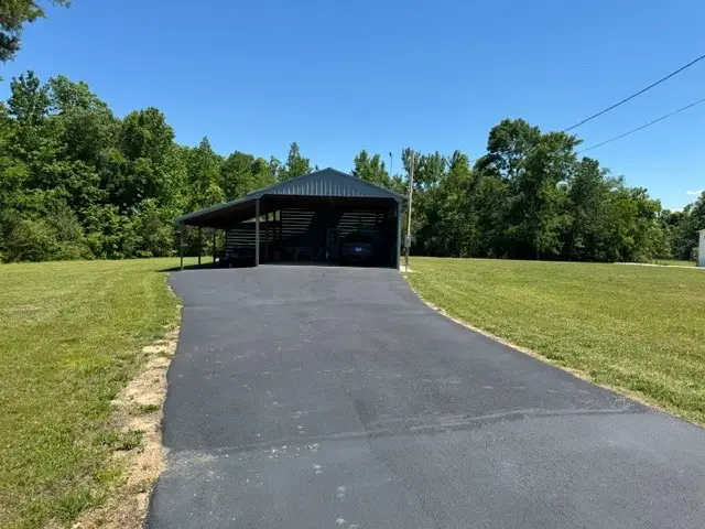 479 Horseshoe Bend Rd, Linden, TN 37096 - #2